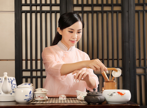 经常去南京雨花台靠谱男士会馆，这家私藏已久的店推荐给你